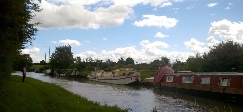 Boats near Woolfhampcote