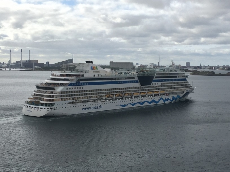 AIDAluna leaving Oslo 13th Sept 22
