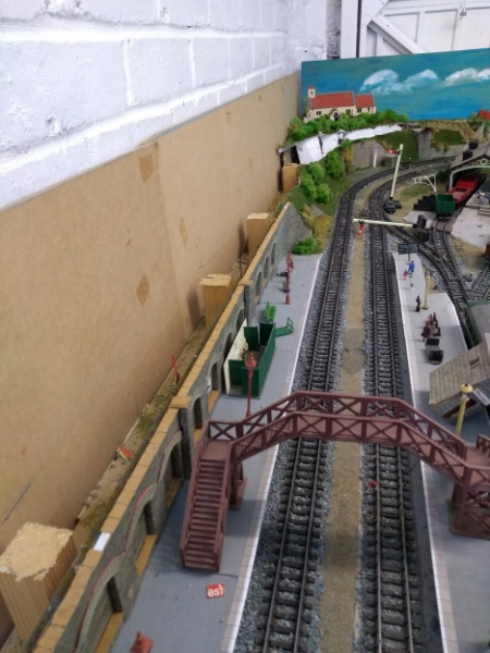 Abandoned track bed