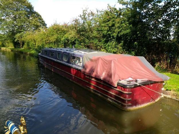 Glass fibre narrow boat