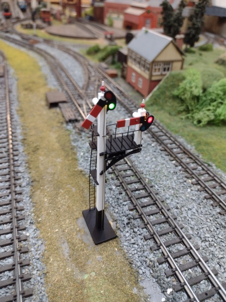 Dapol Junction signal