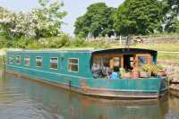 Widebeam liveaboard at Salterforth